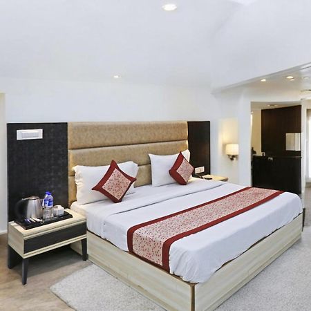 Hotel The Almora By Rs Global Near By Delhi International Airport With - Free Airport Drop New Delhi Exterior photo