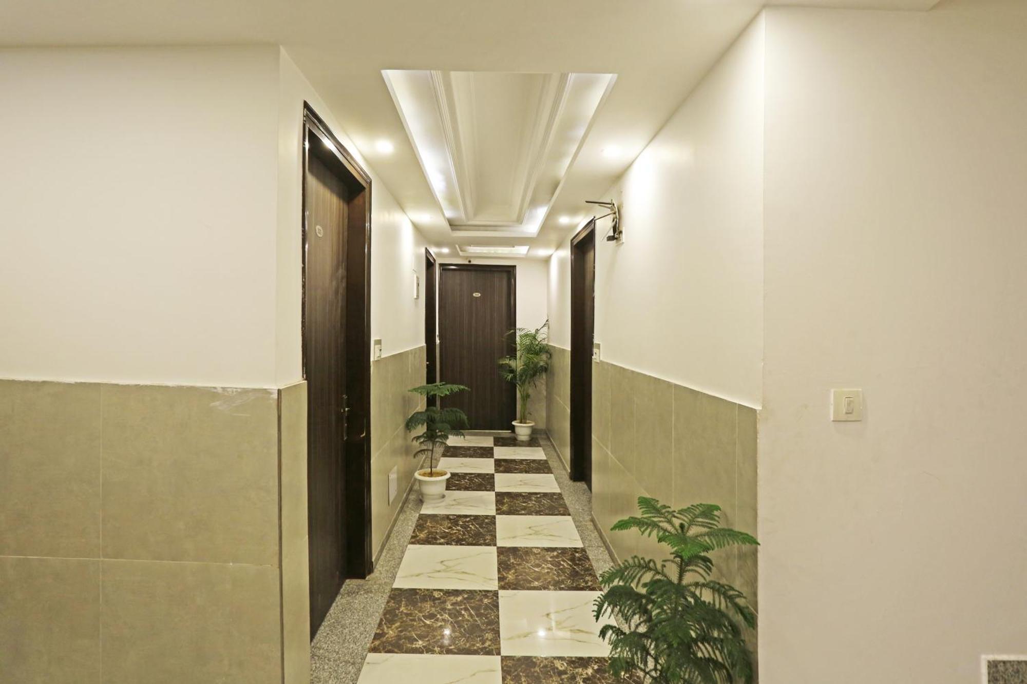 Hotel The Almora By Rs Global Near By Delhi International Airport With - Free Airport Drop New Delhi Exterior photo